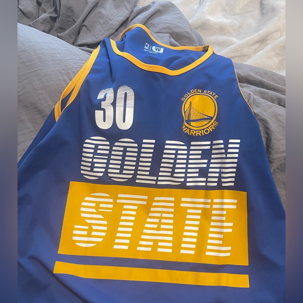Warriors top